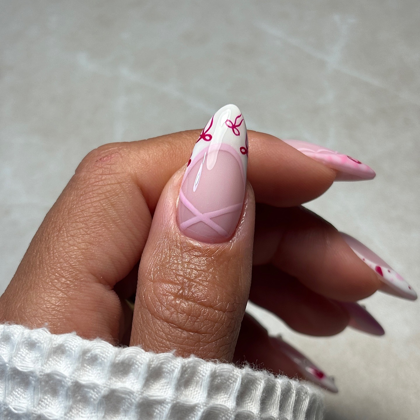 Balletcore French tips.