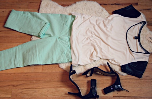 mint a&f jeans outfit