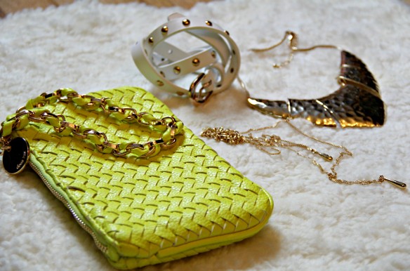 neon yellow clutch