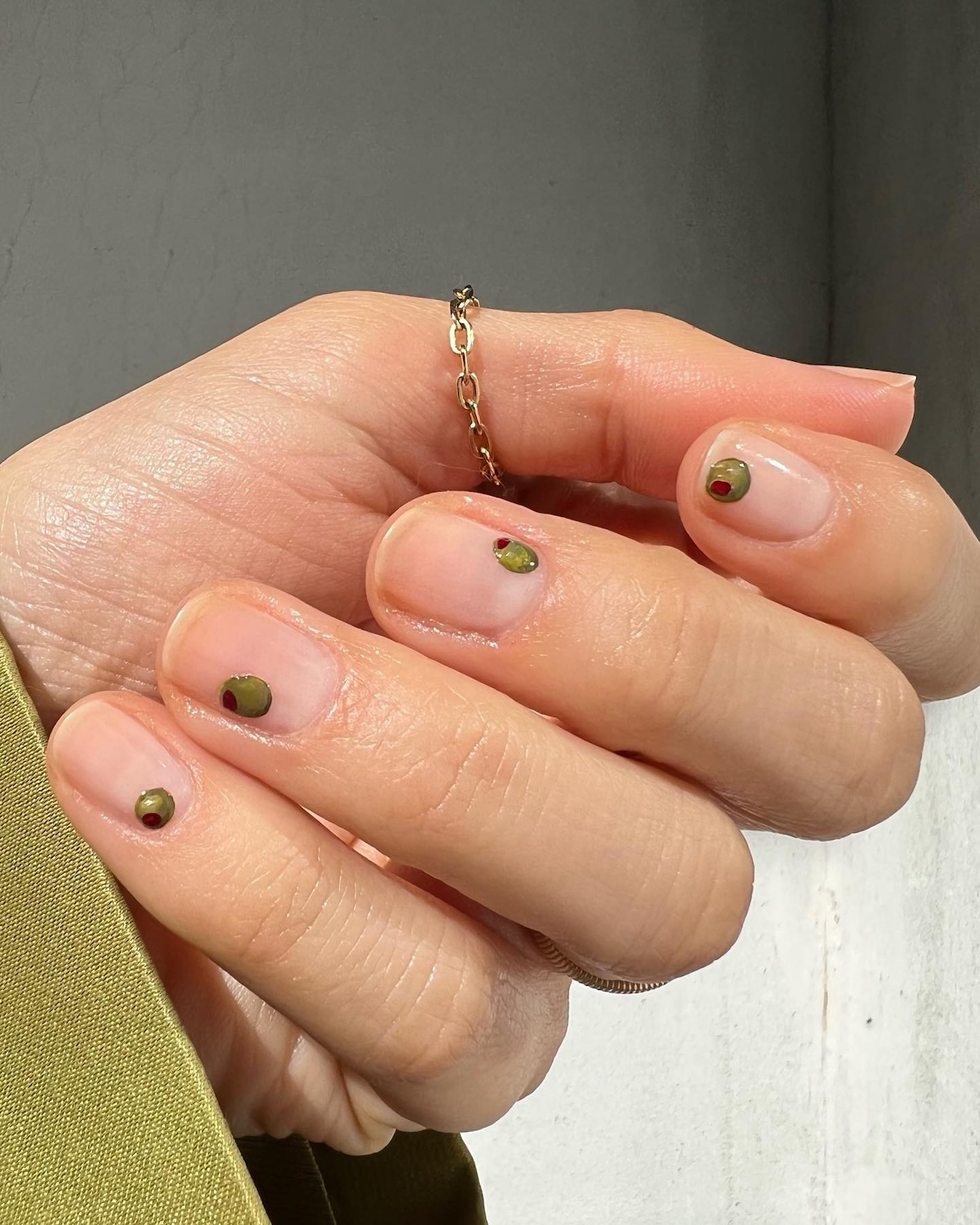 olive nail art
