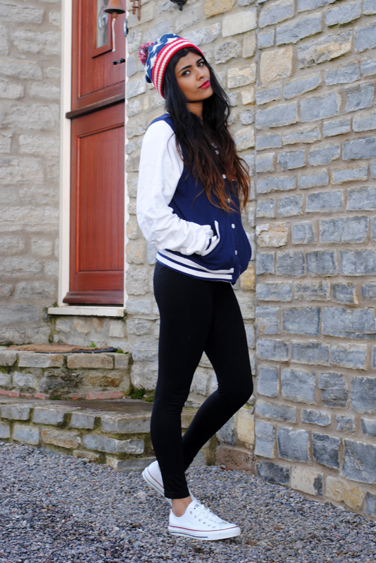 white converse and leggings