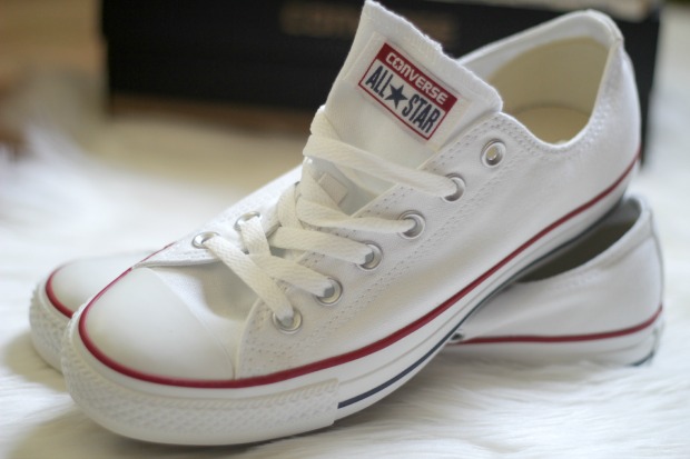 white converse sneakers blog