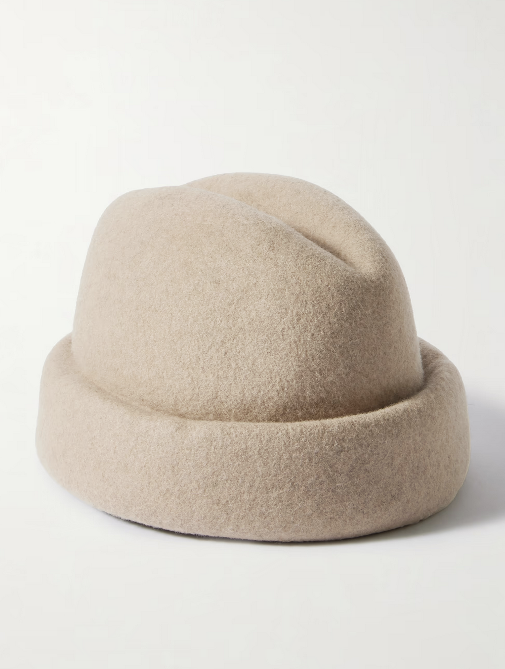 Gigi Burris, Hat